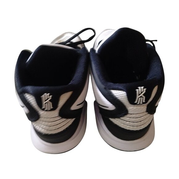 Nike Kyrie Infinity Panda Men's Size 9 Black White Sneaker DO9616-100 - Picture 5 of 9